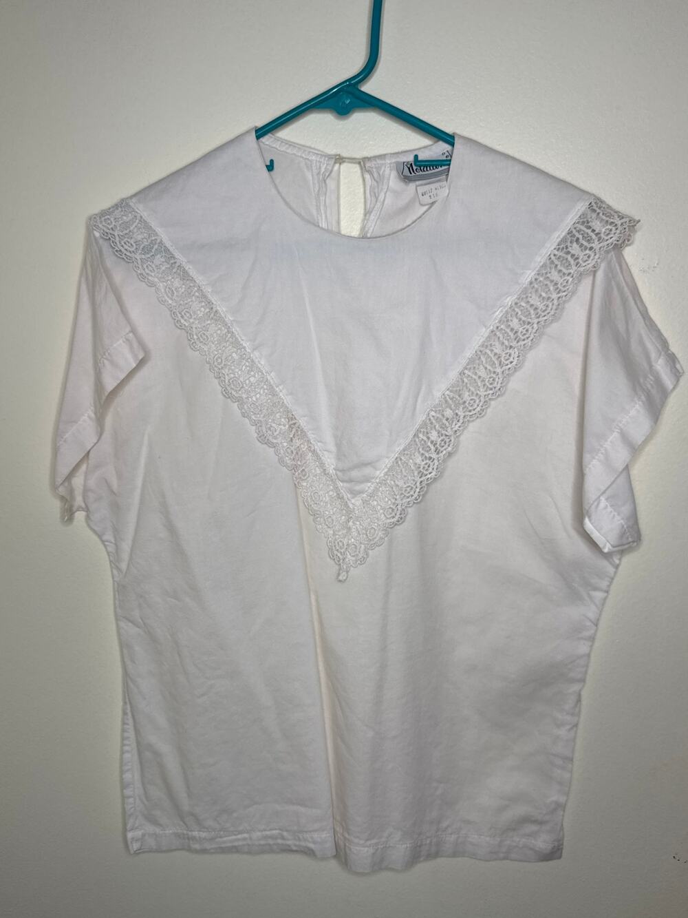 Vintage 80’s Notations Lace Triangular Collar Cotton Top- Victorian Cottage Core